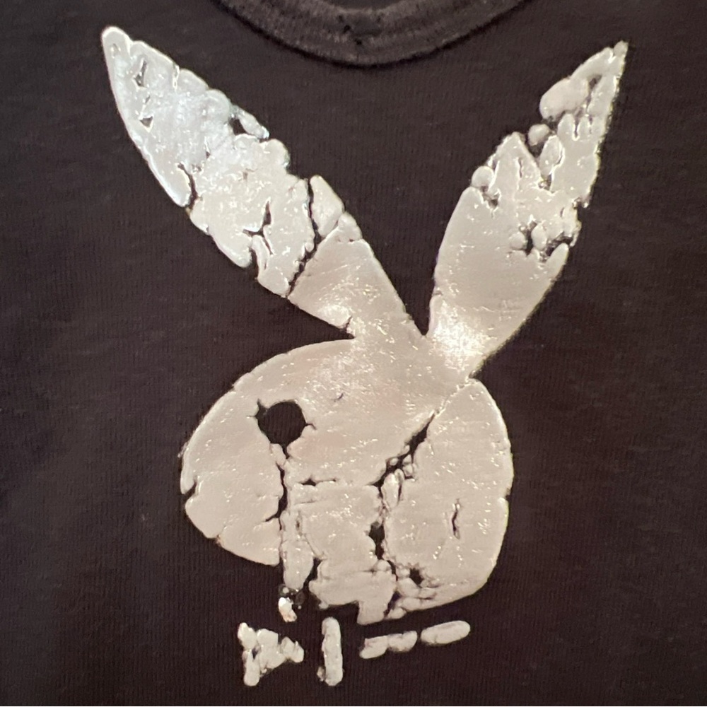 🦊4for1Price💕  limited collectibleV neck Signature 3Dcracked Bunny LogoTee +wrist - Picture 10 of 15